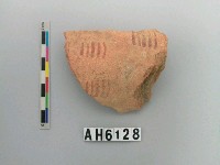 藏品(紅色細砂陶片)的圖片